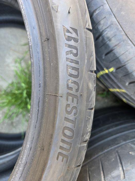 Anvelope BRIDGESTONE 235/35/19