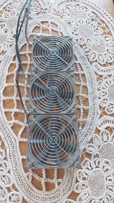 3 ventilatoare noctua NF-S12B redux-1200 PWM