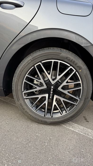 Roewe M7 DMH 2026 Gibrid 2050 km kulrang