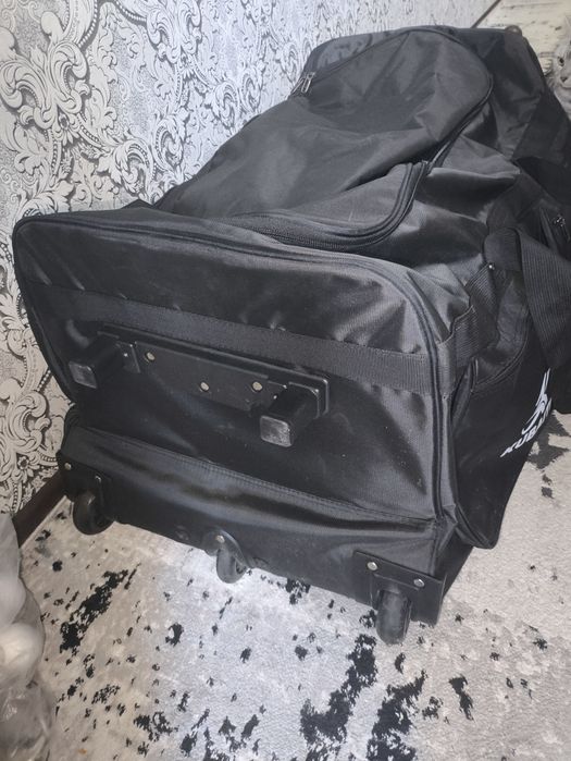 Продам сумку дорожную