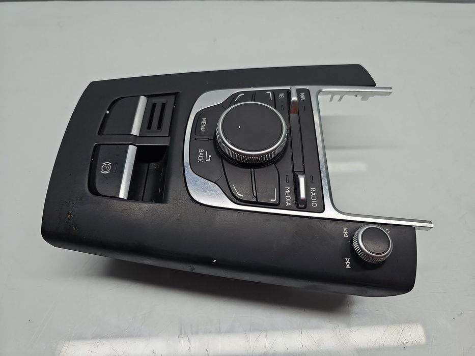Panou media AUDI A3 (8VS) [Fabr 2013-prezent] 8V0919614P