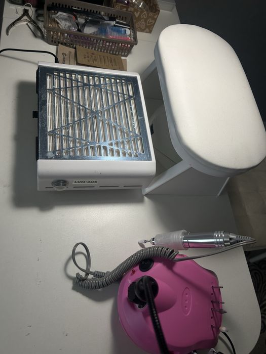 Продам все для маникюра