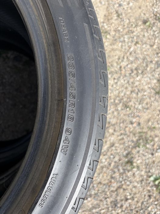 Летние шины 235/45/R18