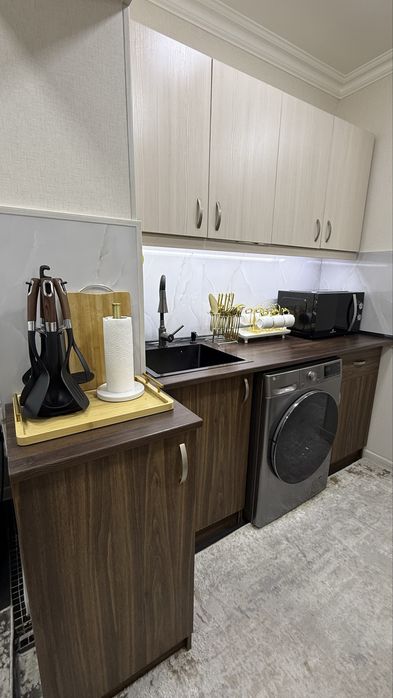 Продам кухню 167Х90Х60