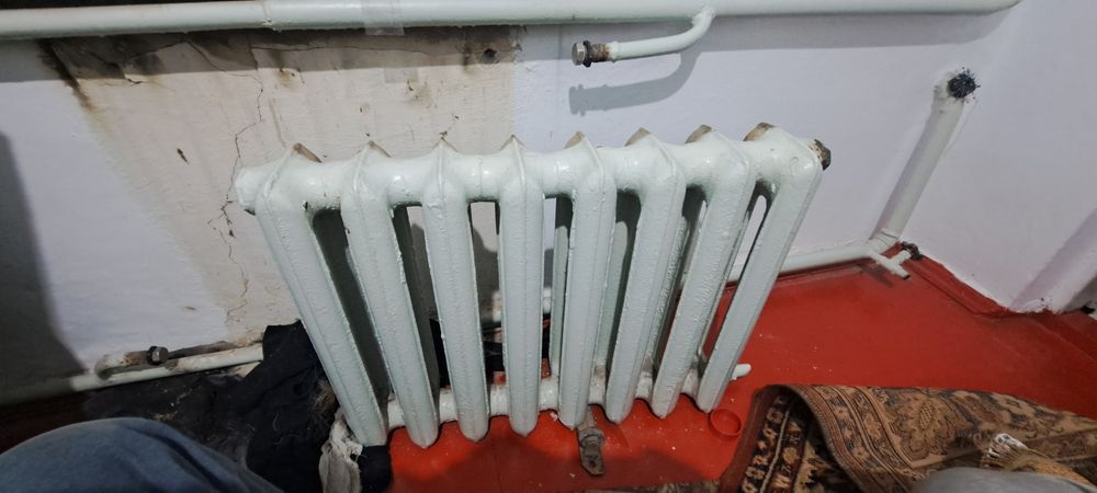 Батарея чугунная