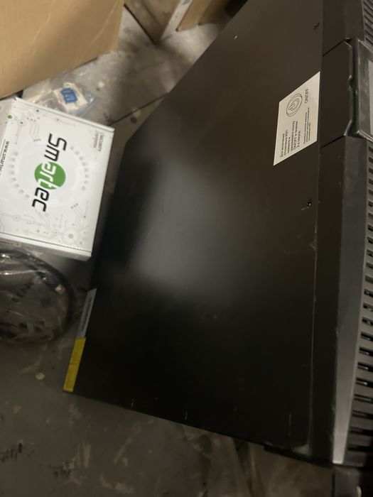 Источник безперебойного питания