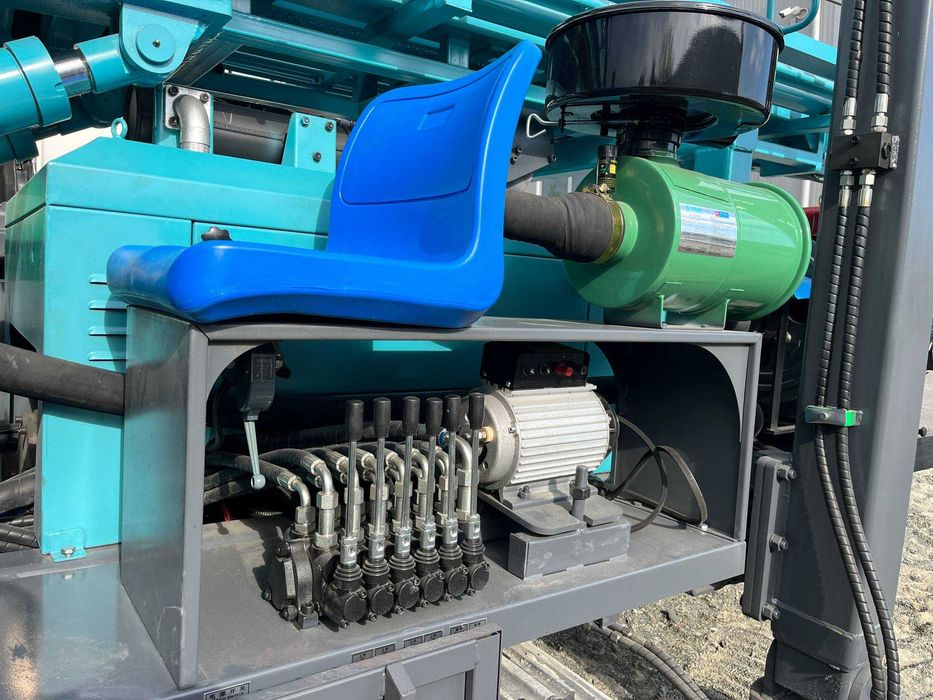 НОВА Професионална сондажна машина 300метра BM300