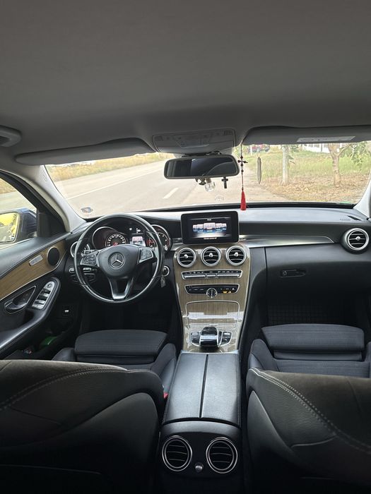 MERCEDES-BENZ C-Class 0 — imagine 3