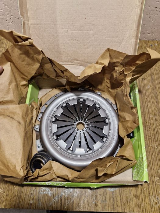 Продам комплект сцепления гранта