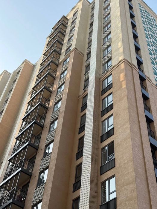 Продается 2 комнатная квартира. жк Ассалом Боглар.Мирзо Улугбекский рн