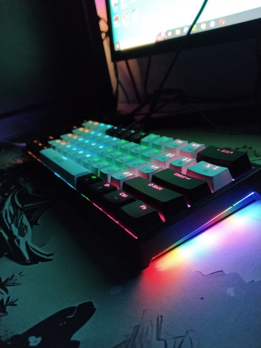 Продам игровую клавиатуру