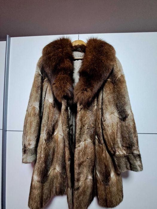 Blana Naturala de Vizon/Nutrie cu guler de Vulpe maro