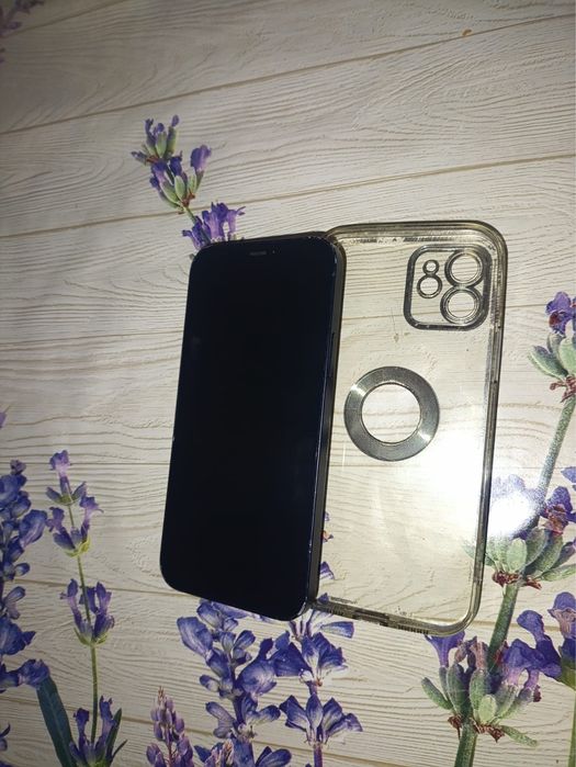 Vand iphone 12 instare buna