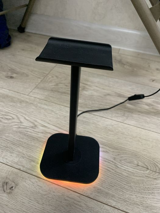 Подставка для наушника