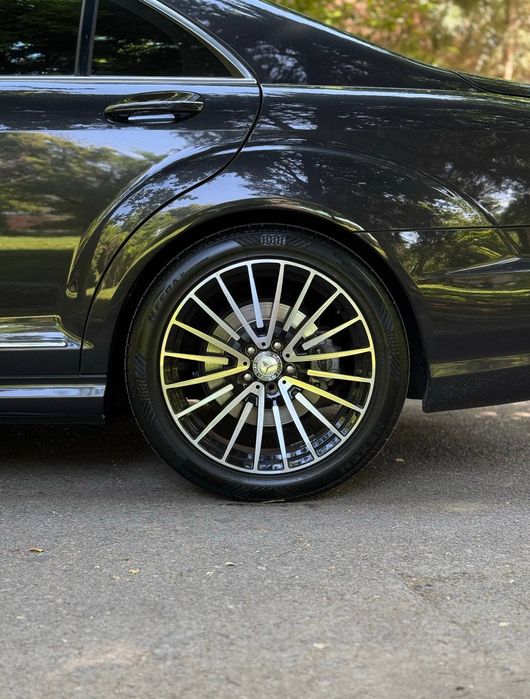 Mercedes-Benz S500 4MATIC Long Designo

Редкий экземпляр для ценителей
