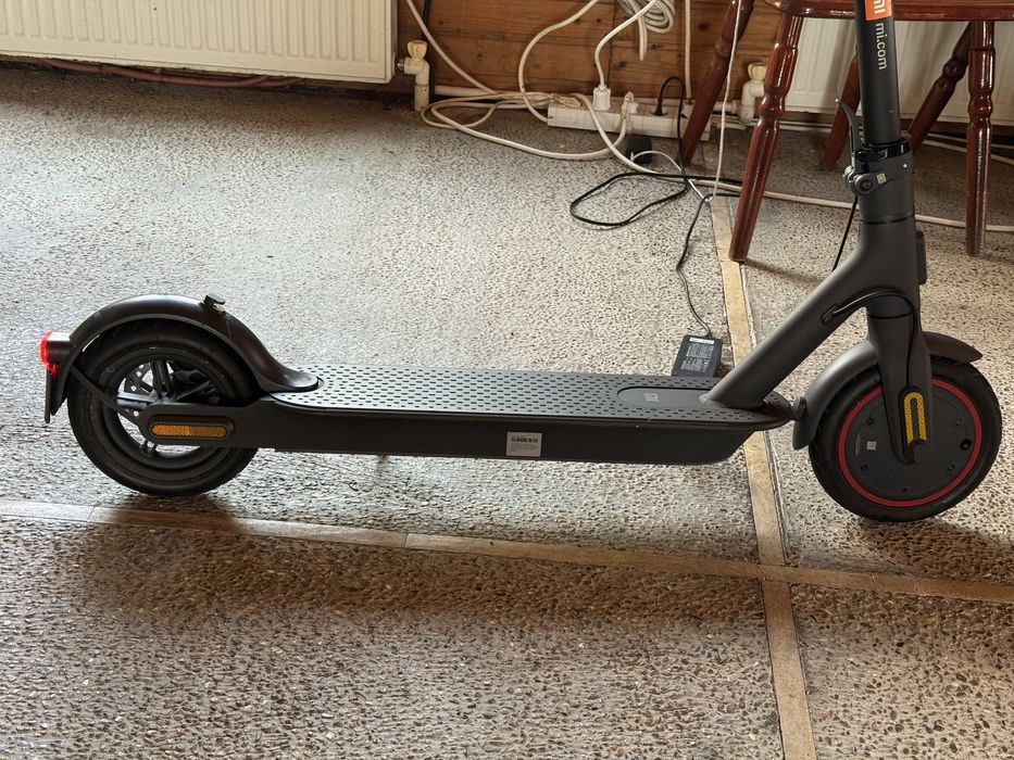 Trotineta electrica Xiaomi Mi Electric Scooter Pro 2