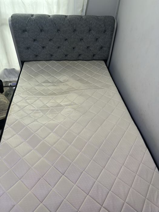 Диван,Кроват………..