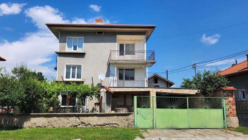 ПРОДАВА КЪЩА Село Трудовец  ,Община Ботевград
