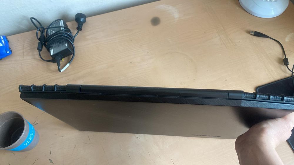 Lenovo 16Ram i7 touch 700лв