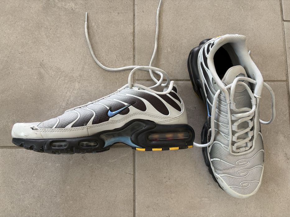 Nike tn светло сиви