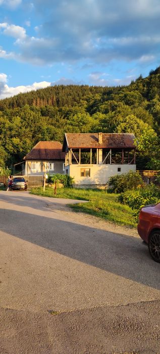 Casa de vânzare aproape de centru,parc