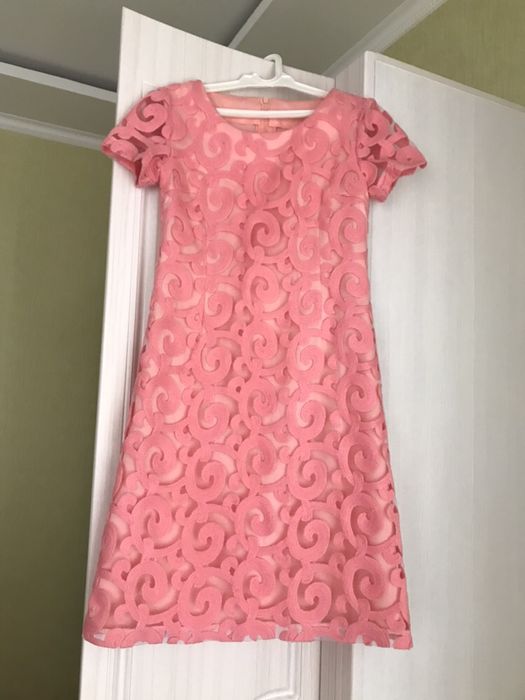 Платье НОВОЕ (XS) на девочку