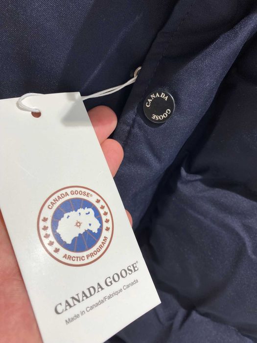 Мъжки елек пухенка,грейка CANADA GOOSE последни размери