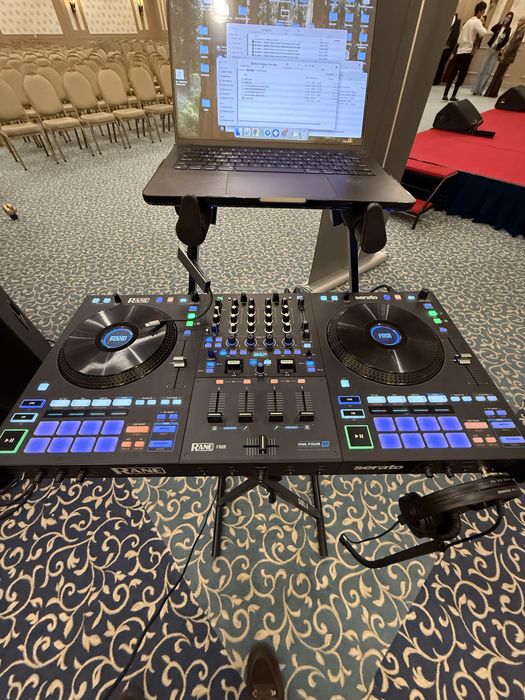 Rane Four контроллер