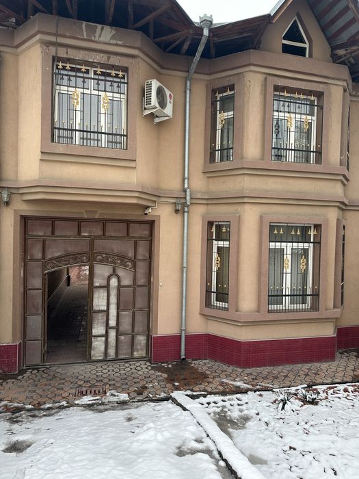 Продается  Дом  Уч-тепа район Урикзор