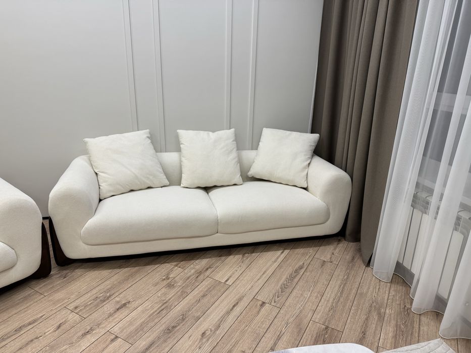 Продам диван с креслом