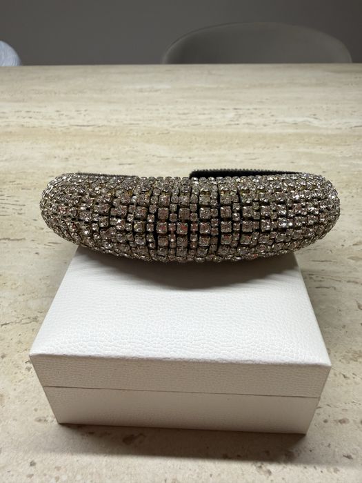 бижутерия с луксозно излъчване  в стил  Swarovski