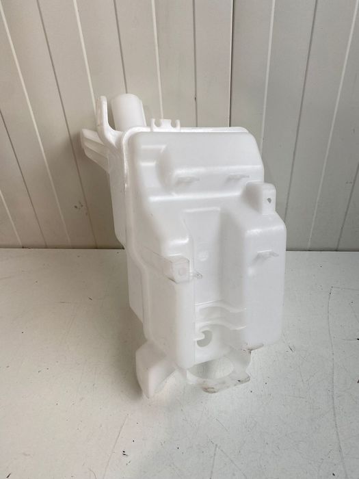 Vas lichid parbriz NOU VOLVO EX30 2023+ 80000071 576335