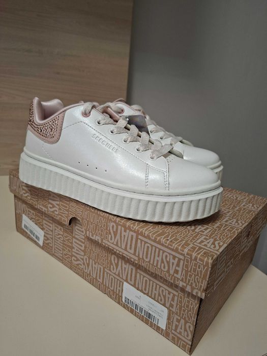Дамски нови маратонки Skechers