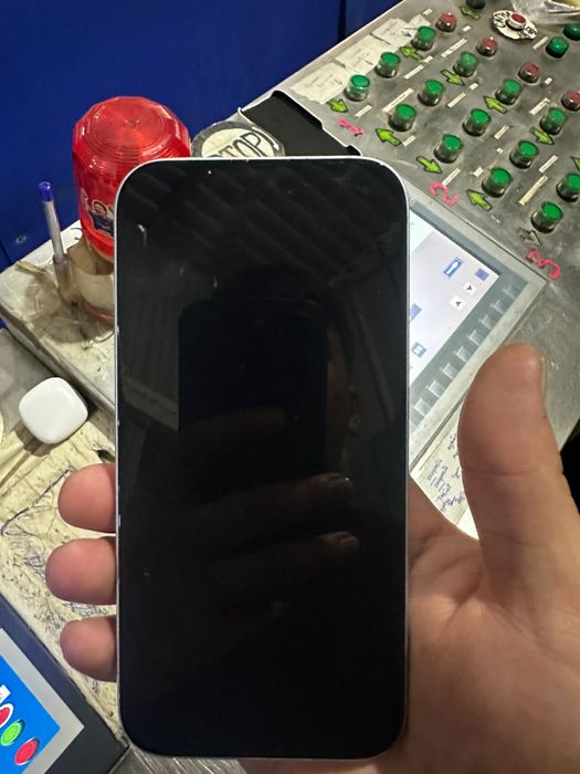 Iphone 15.В хорошем состояний есть торг