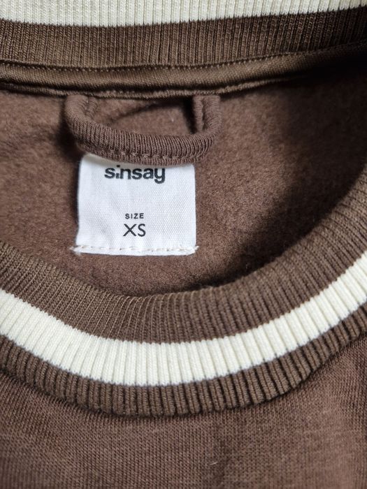 Суичър размер XS.