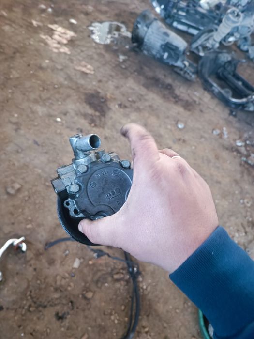 Хидравлична помпа W221