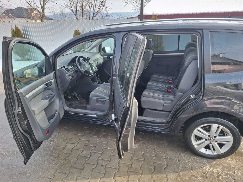 Se vinde Volkswagen Touran 2013 - MATCH