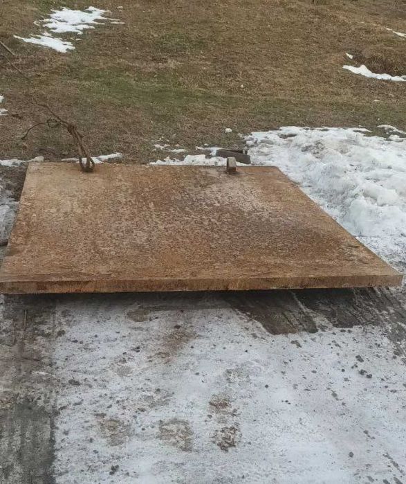 Жест 1.5х2.0 m, qalinligi 5 sm, 3 kvadrat sotiladi.