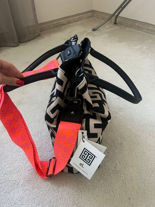 Страхотна дамска чанта!