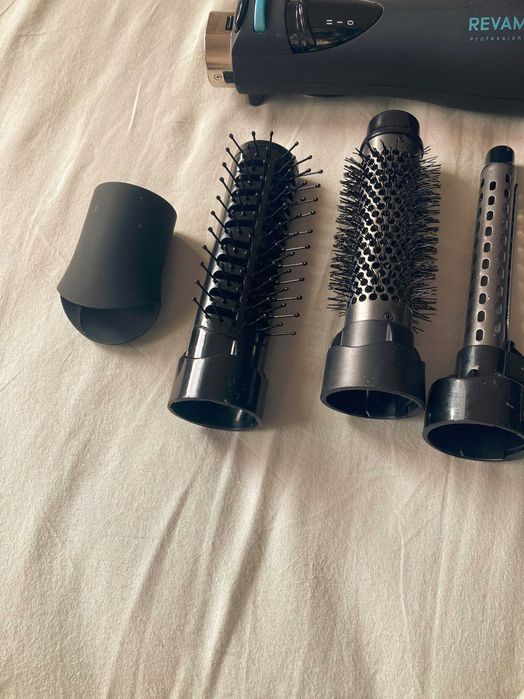 Четка за коса с топъл въздух Revamp DR-1200