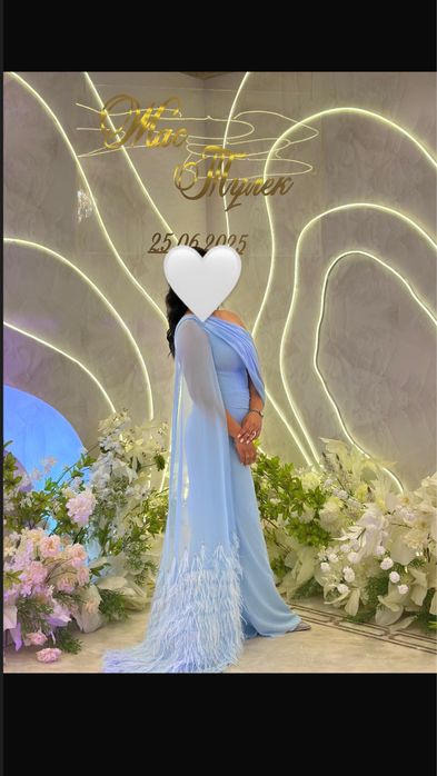 Очень хорошое вечернее платье