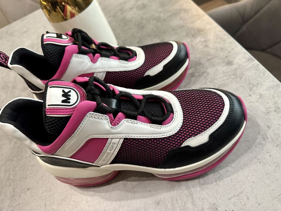 Нови оригинални Michael Kors