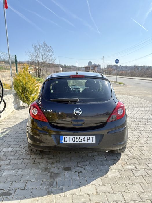 OPEL CORSA 2012г. газ/бензин