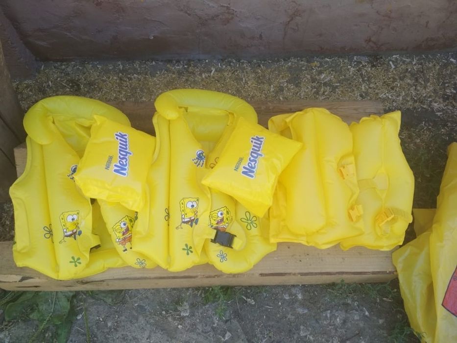 Жилет детский для плавания