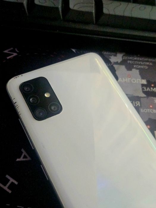 Продавам samsung a51 6/128