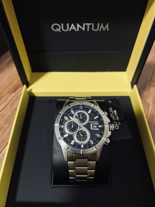 Часы новые отличные от Quantum продам