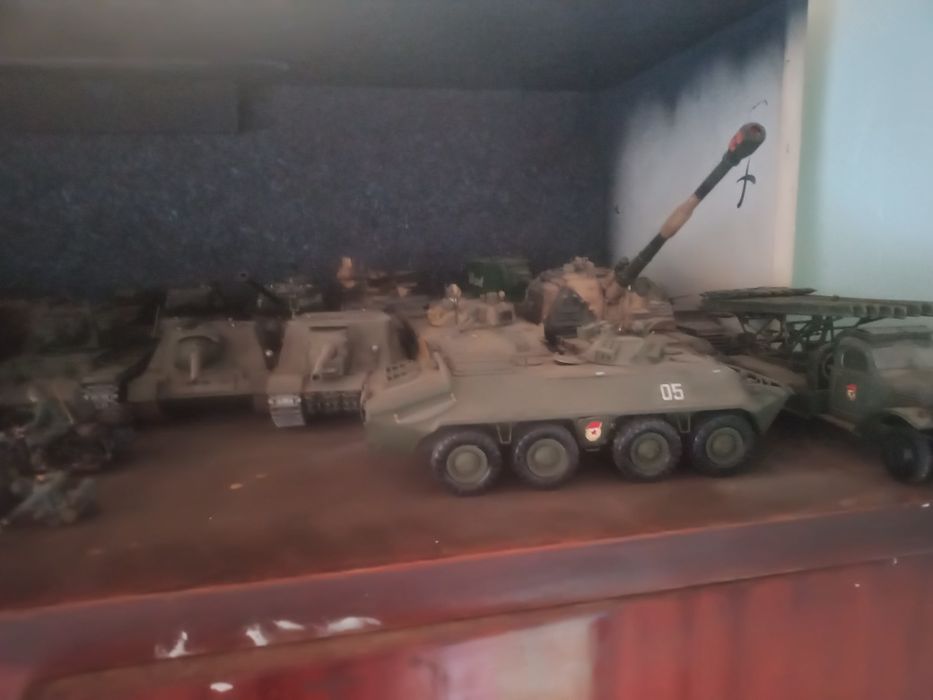 Продам коллекцию сборных масштабных моделей