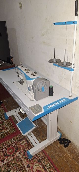Tikuv mashinasi jack m4 holati yaxshi ishlayapti