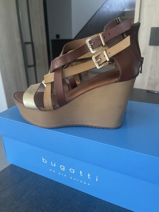 Дамски кожени платформи