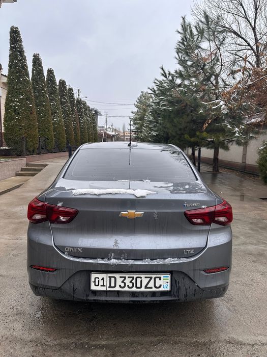 Onix автомобиль продается